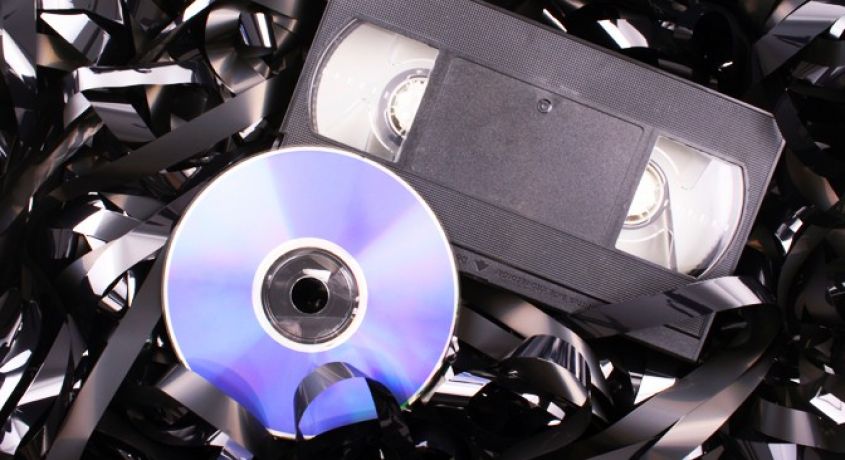 Храните воспоминания в удобном формате! Оцифровка пленочных видеокассет любого формата со скидкой 50%.