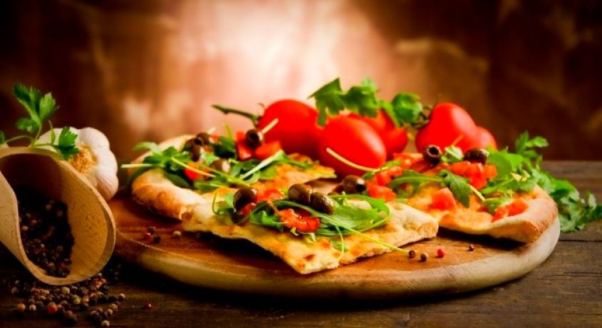 Пиццы много не бывает!  Большой «Пицца-сет» весом 4 килограмма со скидкой 54% от службы доставки кафе «Эгоист».
