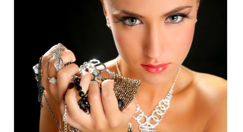 Скидка 90% на сертификат номиналом 500 рублей на покупку серебряных украшений в ювелирном онлайн-офлайн магазине «Fidelis-Style»