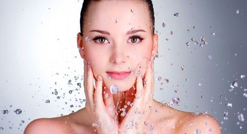 Мечтаете о чистой, сияющей здоровьем коже? Косметология «МедЭстет» предлагает газожидкостный пилинг со скидкой 50%!