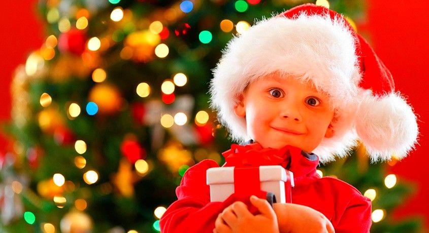 Подарите новогоднее чудо вашему малышу! Скидка 50% на именное видео-поздравление от Деда Мороза.