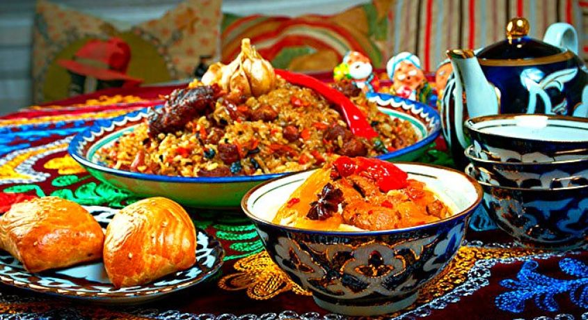 Сочный шашлык, лагман, шурпа, чучвара с бульоном,  димляма "по-Ташкентски" и другие блюда узбекской кухни в кафе «Азия».