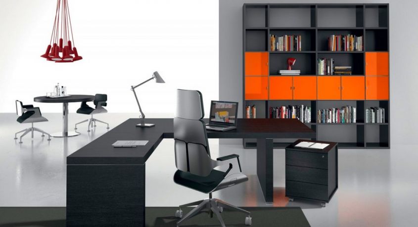 Хватит скрипеть старым стулом! Скидка 50% на набор офисной мебели «Рабочее место сотрудника!».