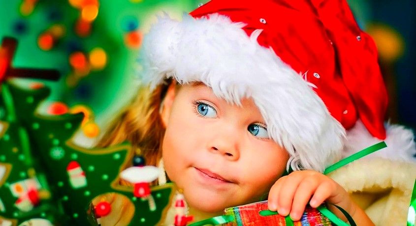 Подарите ребенку настоящий праздник! Скидка 50% на заказ именного видеопоздравления от Деда Мороза для ребенка.
