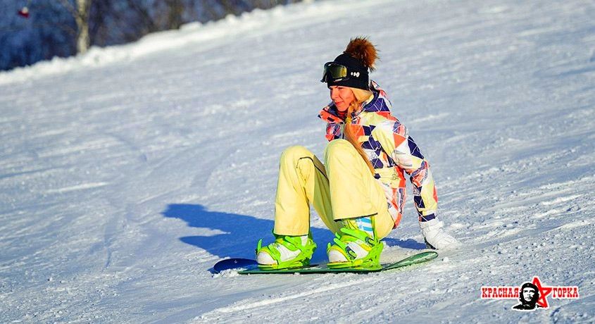 Незабываемый отдых на «Красной Горке»! Катание на сноуборде или лыжах, прокат оборудования + подъемы со скидкой 40%.