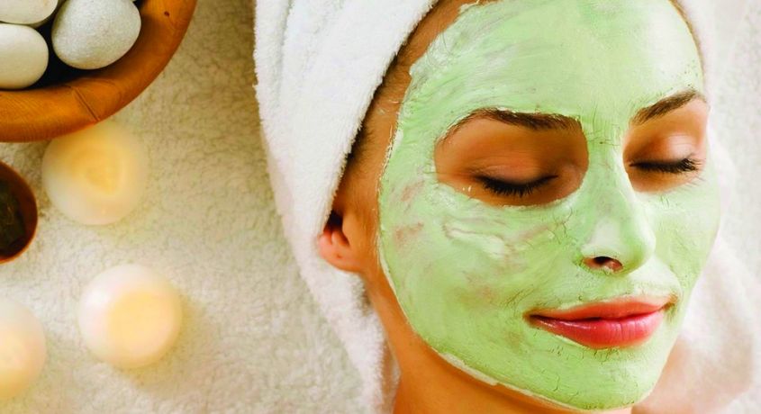 Подтянутая и чистая кожа лица! Маска для лица  + массаж лица со скидкой до 75% в салоне красоты «Амазонка».