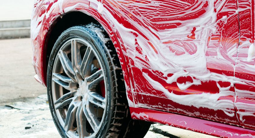 Защита и блеск авто! Комплексная мойка + нанесение холодного воска на кузов автомобиля со скидкой 50% от «Автомойки33».