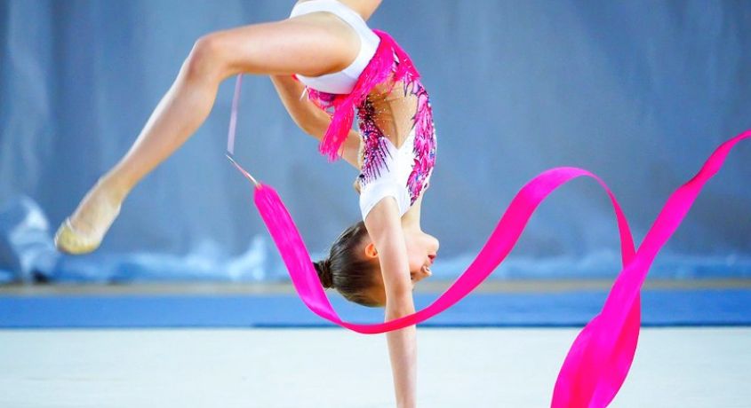 Скидка 100% на первое занятие и 60% на абонемент по художественной гимнастике от студии художественной гимнастики «ЮНАЯ ГРАЦИЯ»