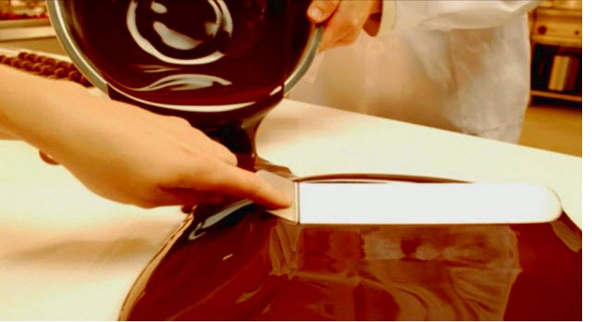 Вкусный мастер-класс! Скидка 50% на программу по изготовлению шоколада ручной работы от «Мастерской шоколада».