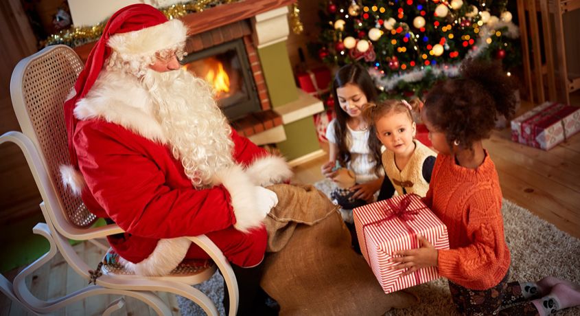 Сделайте Новый Год незабываемым! Скидка 50% на вызов Деда Мороза и Снегурочки на Дом.