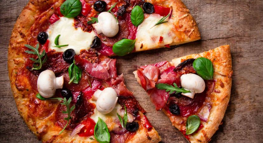 Белиссимо! Вкуснейшая итальянская пицца ручной работы или фокачча со скидкой 50% от пиццерии «Ченто Пицца».