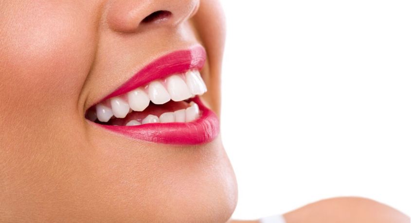 Здоровая и красивая улыбка! Скидка 50% на ультразвуковую чистку зубов в Клинике Современной Стоматологии «Дента Аrt»!