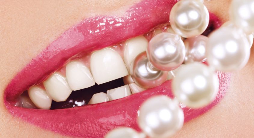 Комплексная профессиональная гигиена полости рта и зубов (ультразвук+Air-Flow) со скидкой 50% от стоматологии «Академия-М».