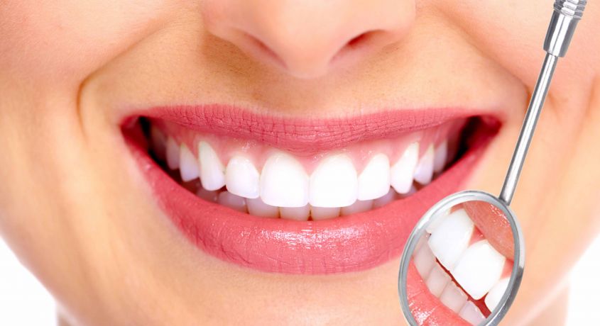 Комплексная профессиональная гигиена полости рта и зубов (ультразвук+Air-Flow) со скидкой 50% от стоматологии «Академия-М».