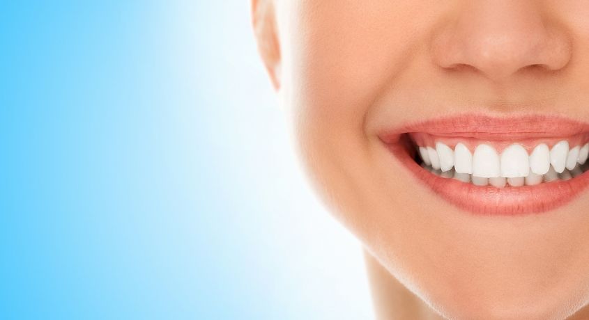 Работаем для ваших улыбок! Скидка 50% на коронку диоксид циркония (только жевательные зубы) от Стоматологической клиники Oxford Smile