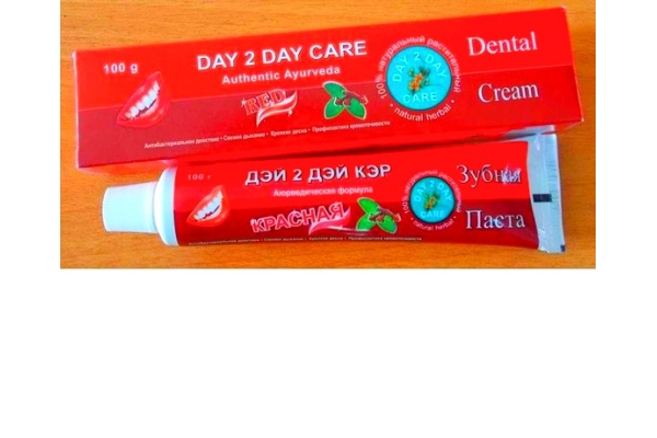 Зубная паста DAY 2 DAY CARE (100мл) красная