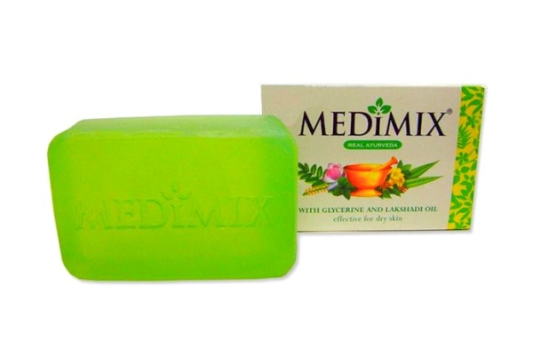 Аюрведическое мыло с глицерином и маслом Лакшади Medimix