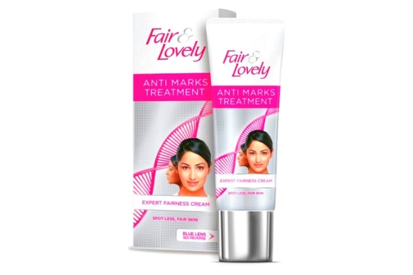 Отбеливающий крем антипигментационный Fair & Lovely Anti Marks Treatment Face Cream.
