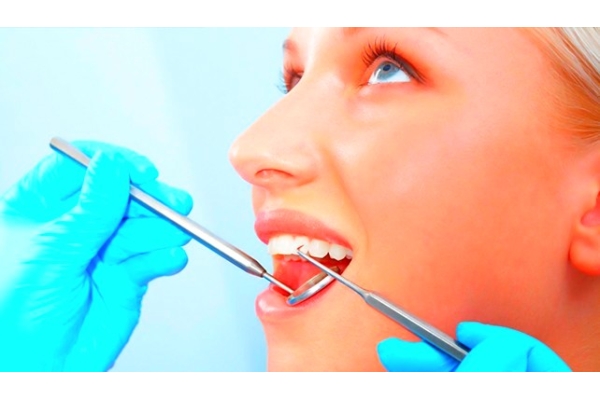 Восстановление коронковой части зуба материалами световой полимеризации по поводу периодонтита