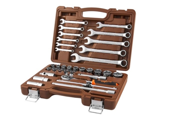  Универсальный набор инструмента торцевые головки 8-32 мм 1/2" и аксессуаров к ним комбин.8-32мм, 33 предмета OMT33S 