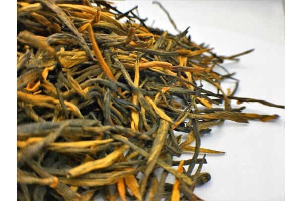 Красный чай «Юннаньские Сосновые Иглы»