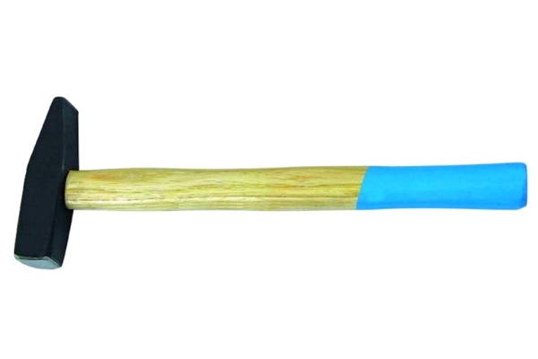 Молоток кованый с деревянной ручкой
