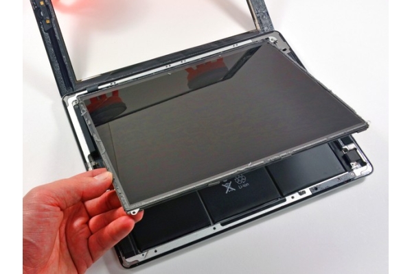 Замена LCD дисплея iPad