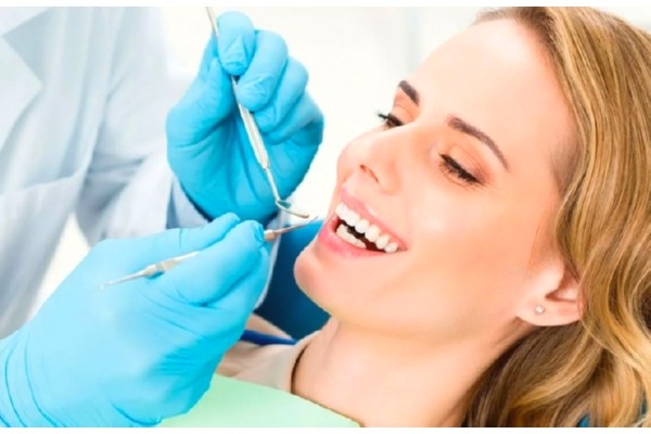 Восстановление зуба пломбой с нарушением контактного пункта III класс по Блэку