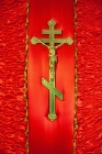 Гроб обитый тканью (атлас) красный 