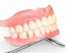Съемный протез при полном отсутствии зубов
