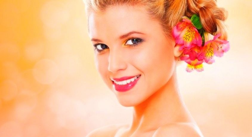 Комплексная процедура по уходу за лицом с применением талассокосметики со скидкой 70% в салоне красоты «Dolce Vita».