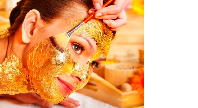 Золотая процедура! 1 или 3 сеанса золотой коллагеновой маски с массажем лица со скидкой 60% в салоне красоты «Чародейка».