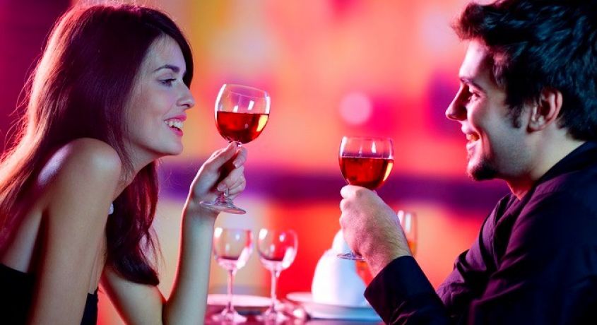 Добавьте немного фантазии! Романтическое свидание для двоих в ресторане «БаринЪ» со скидкой 50%.