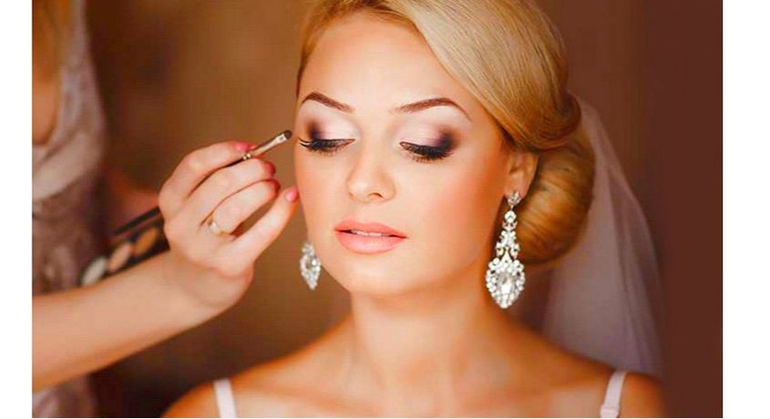 Скидка 50% на дневной, вечерний или свадебный макияж для невесты от студии красоты «Подиум».