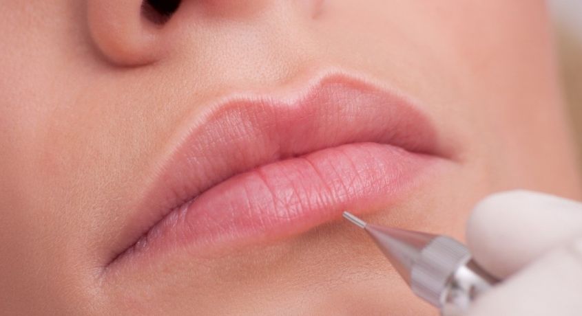 ШОК-ЦЕНА! Перманентный макияж губ или бровей в мастерской красоты «Для Вас» со скидкой 80%.