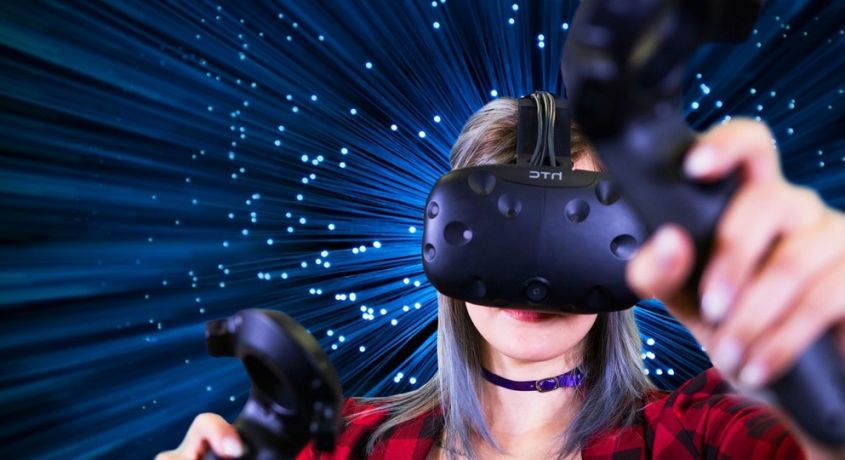 Досуг нового поколения! Скидка 50% на игры в PlayStation 4 или погружение в виртуальную реальность в шлеме VR в игровом клубе «VRelaxe».