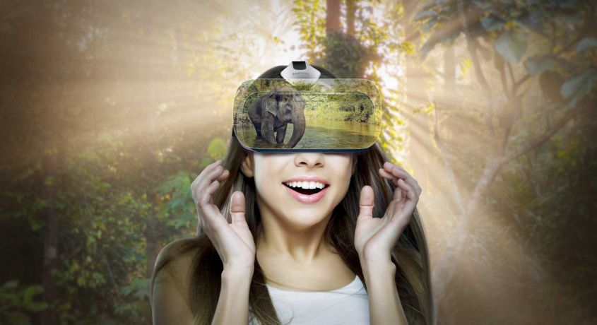 Новогодний досуг! Арендуй шлем виртуальной реальности или игровую приставку со скидкой 50% от магазина видеоигр и игровых консолей 'КИБОРГ'