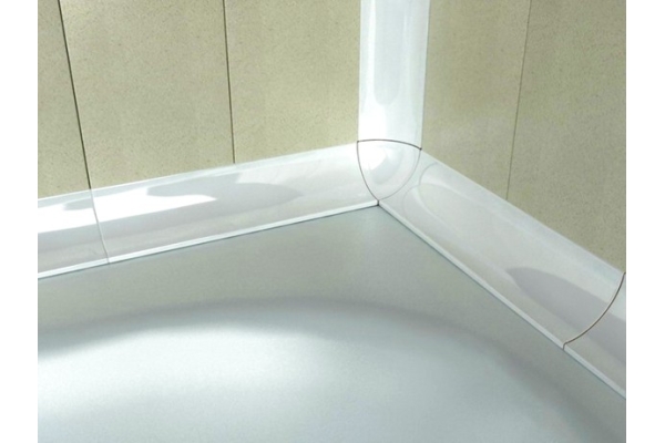 Укладка уголка керамического на ванну