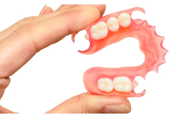 Гибкий съемный протез (Перфлекс,Вертекс) 1-4 зуба