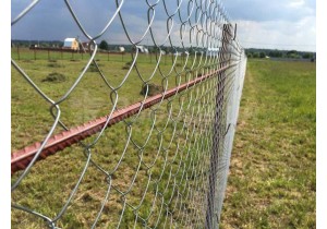 Забор из сетки рабицы в натяжку  2,0 м
