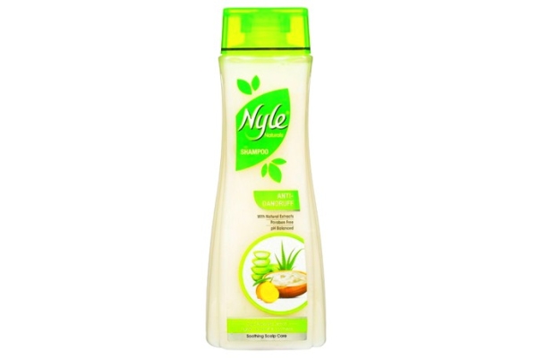 Шампунь от перхоти с Алоэ Вера, лимоном и йогуртом. Nyle Naturals  Nyle Anti Dandruff Shampoo