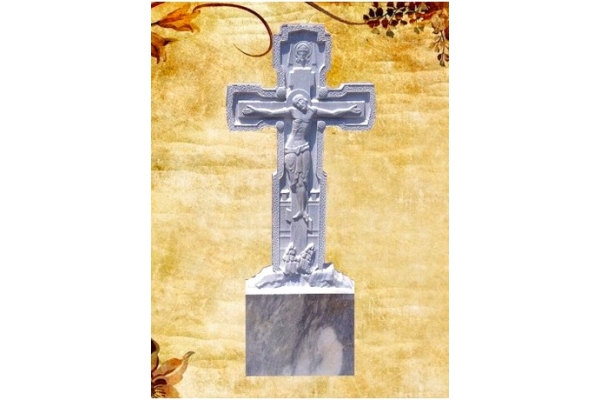 Мраморный памятник с крестом