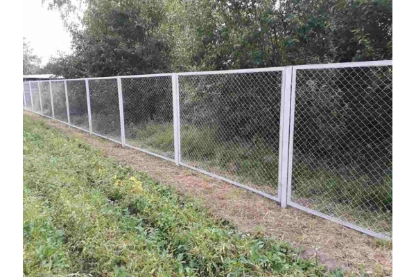 Забор из сетки рабицы секционные 1,8 м