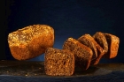 Кисловодский - ржаной хлеб на живой закваске, с семенами льна и черносливом