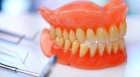 Полный съемный пластиночный протез на 14 зубов