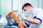 Прием стоматолога при острой зубной боли (без очереди, по телефонному звонку)