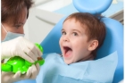 Удаление молочного зуба средней сложности