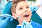 Лечение осложненного кариеса молочного зуба биологическим методом (1 посещение)