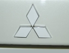Знак капота Mitsubishi  6,2см (на скотче)